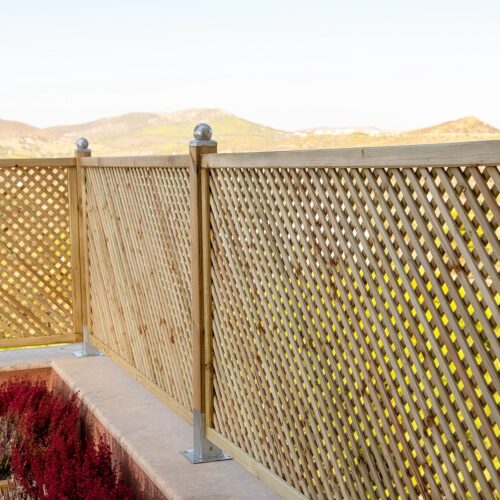 ξύλινο-καφασωτό-διαμάντι-μάτι-2x2-60-x-180εκ Ξύλινο Καφασωτό Διαμάντι (μάτι 2x2) 60 x 180εκ.