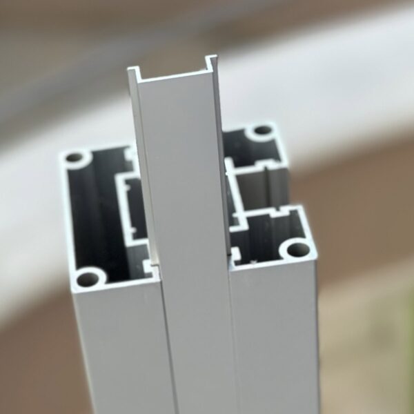 Πλαϊνό κάλυμμα κολώνας ανοδιωμένο αλουμίνιο - 180εκ.