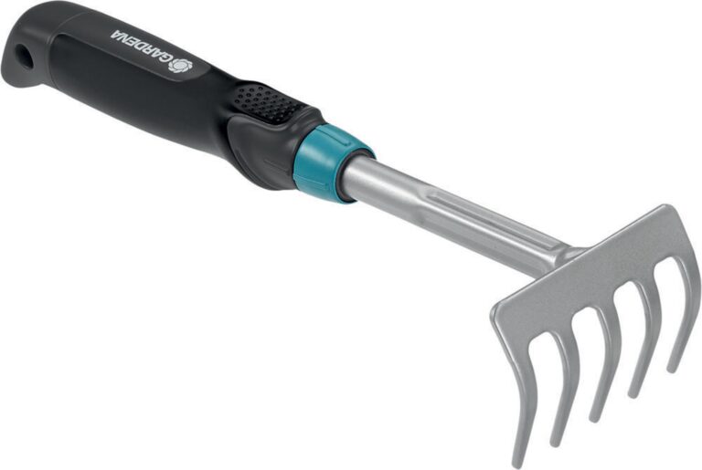 Χειροκίνητη τσουγκράνα Gardena Comfort με 8,5cm πλάτος.